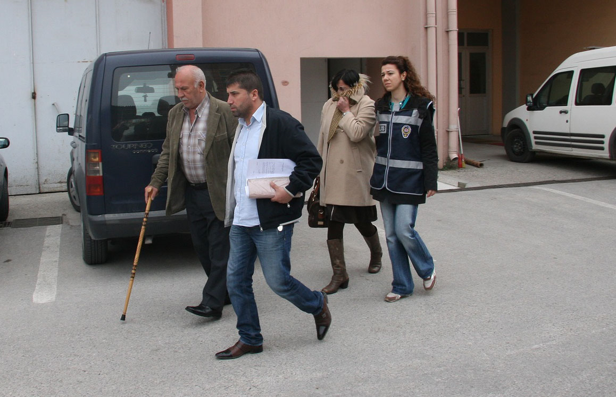 İzmit'te Tefeci Operasyonu: 6 Gözaltı