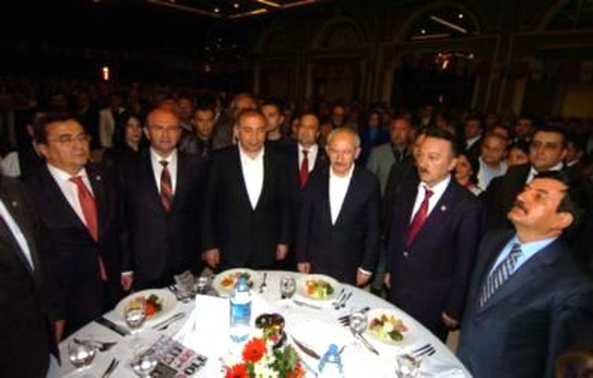 Kılıçdaroğlu: Kuran\'ı Kerim Yolsuzluklara Kalkan Edildi (6)