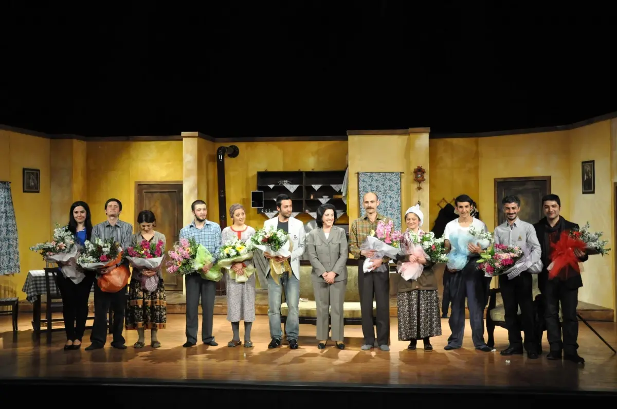 "Ocak" Adlı Tiyatro Oyununa Yoğun İlgi