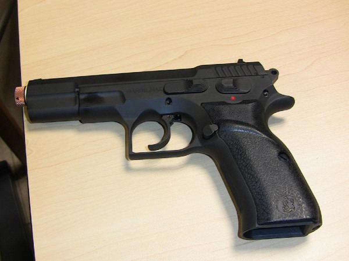Polislere Lazer Tabancayla Atış Eğitimi