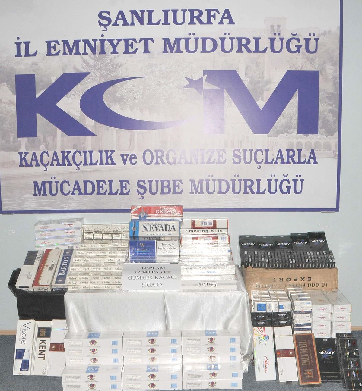 Şanlıurfa\'da 17 Bin 940 Paket Kaçak Sigara Ele Geçirildi