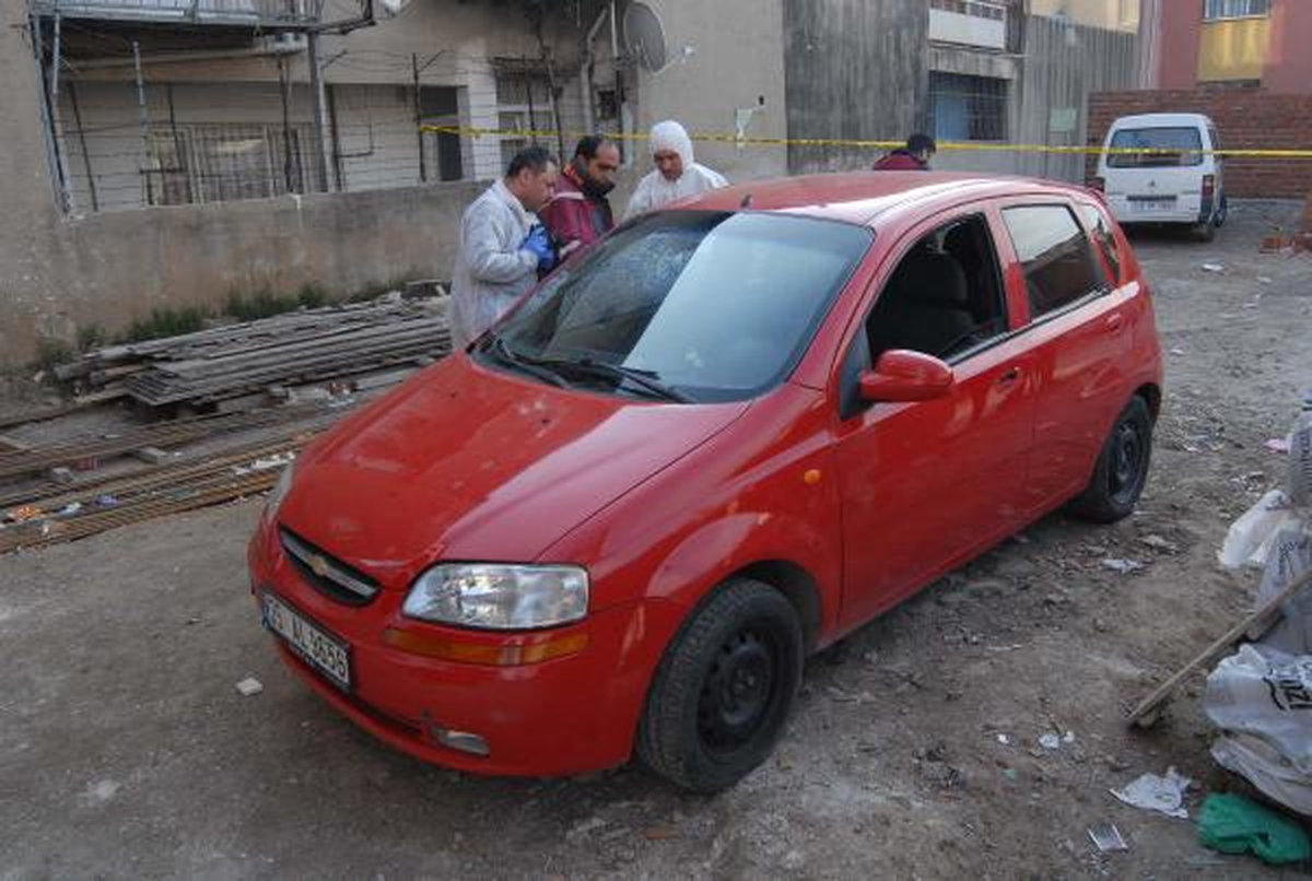 Travestiye Otomobilinde Tek Kurşunla İnfaz