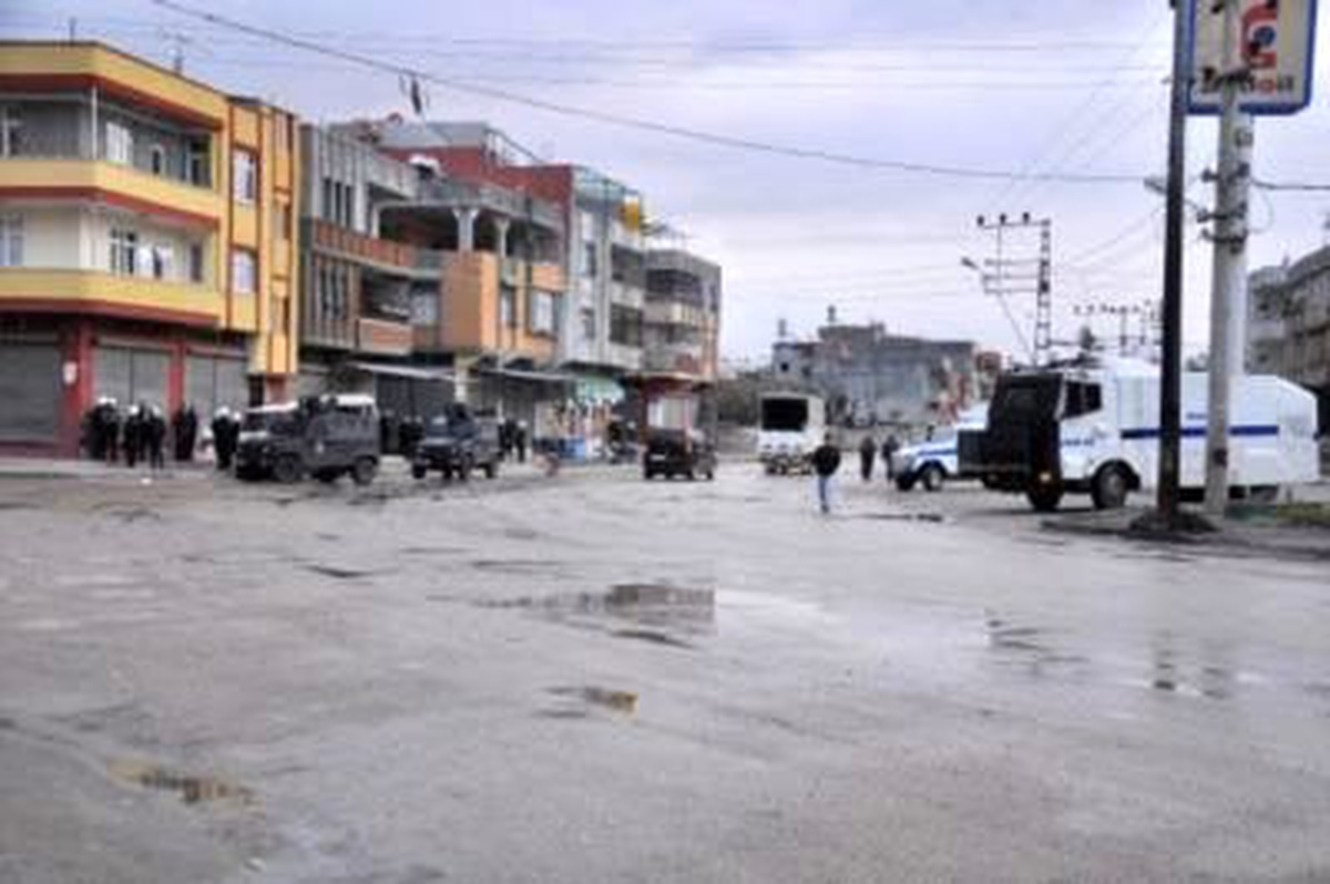 Van\'da Nevruz Alanı Yakınında Patlayıcı Bulundu (2)