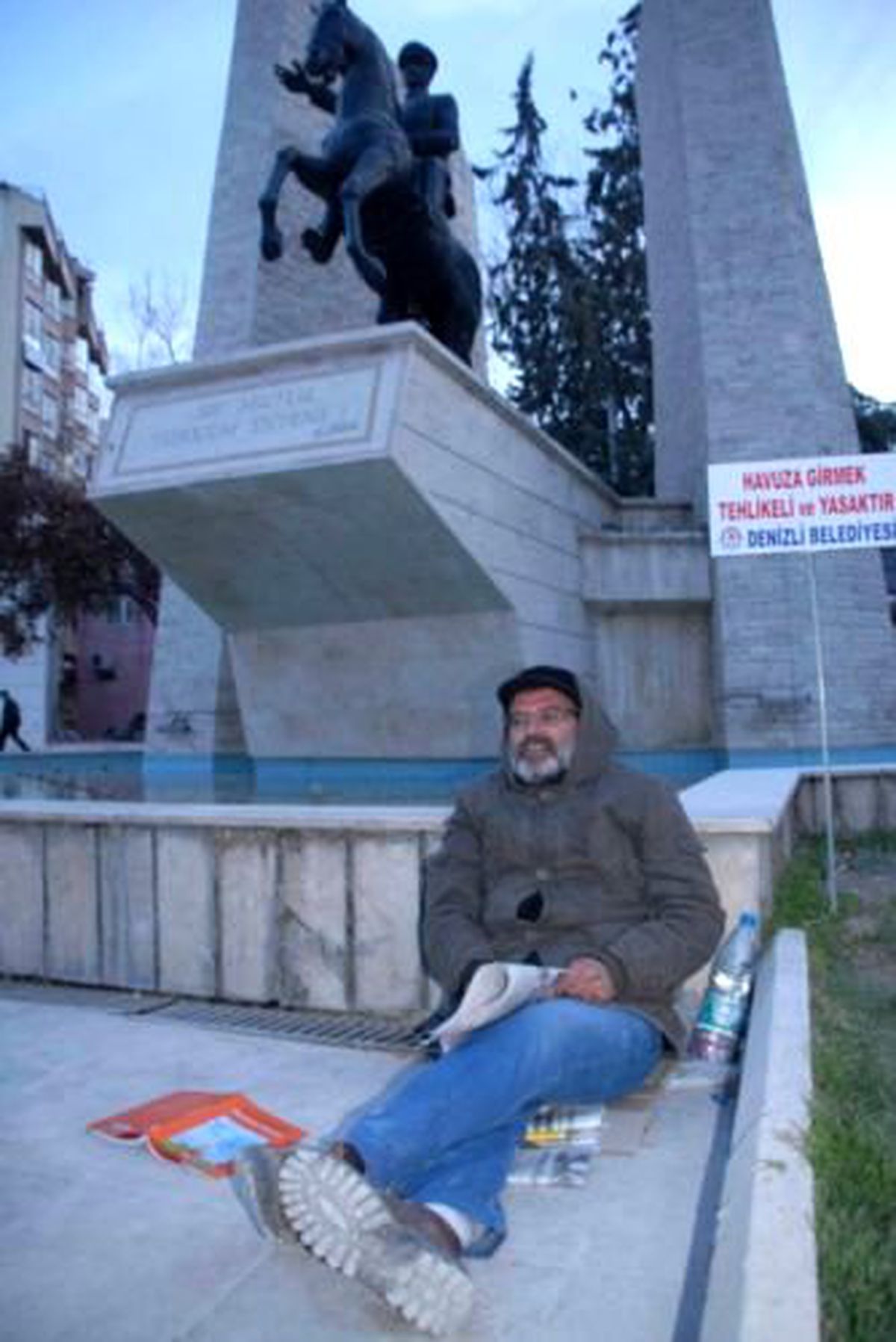 Yeni Eğitim Sistemine Karşı Açlık Grevi