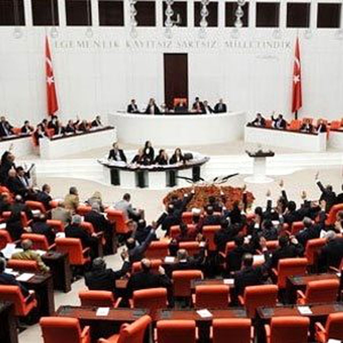 Zorunlu Eğitimi 12 Yıla Çıkaran Teklif Genel Kurul'da