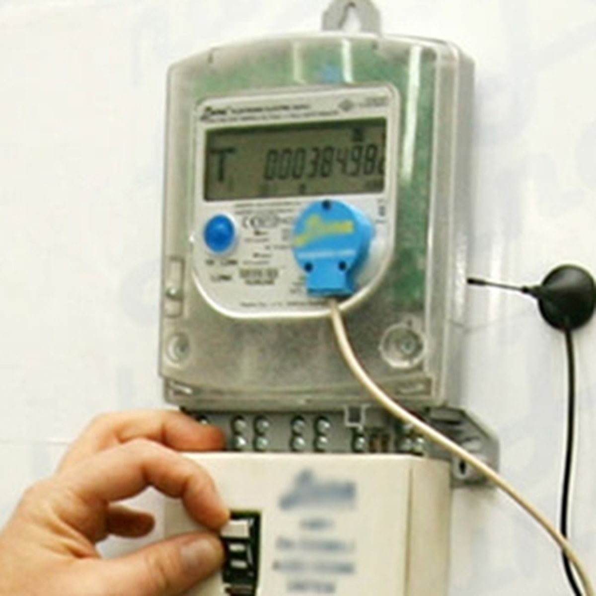1 Nisan Şakası Gibi: Elektriğe Yüzde 9.26 Zam!