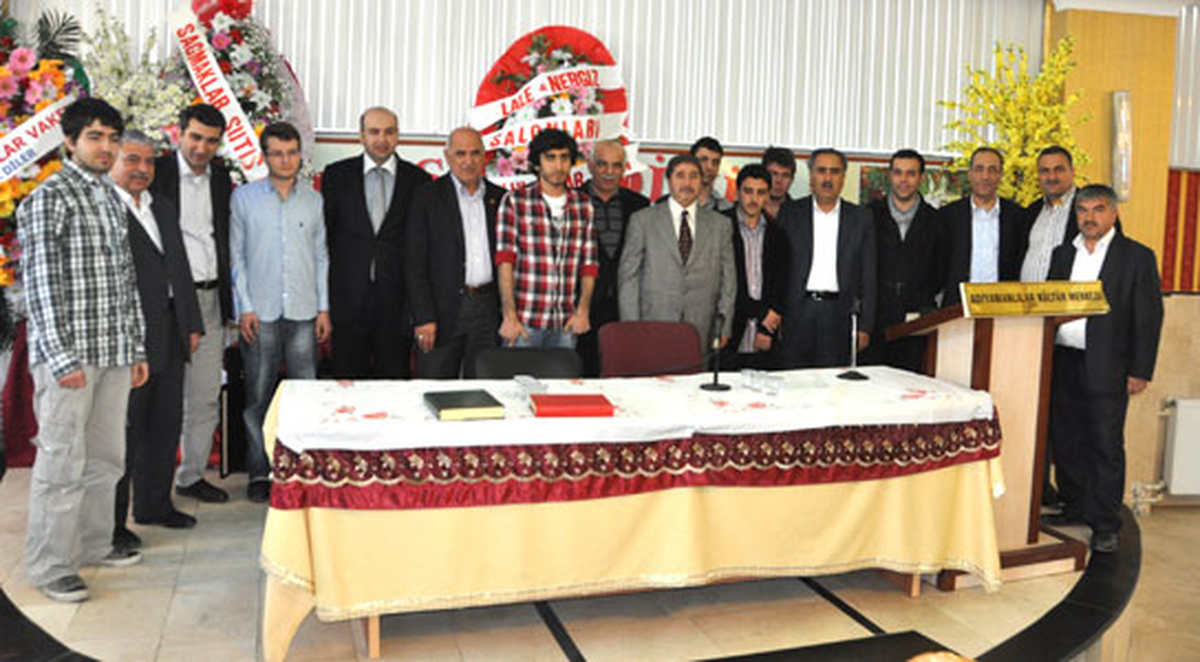 Adıyamanlılar Vakfı\'nın Burs Töreni