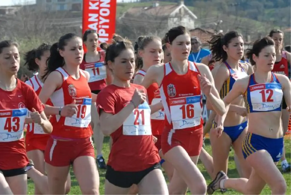 Balkan Kros Şampiyonası\'nda 3 Altın, 4 Gümüş, 1 Bronz Madalya Kazandık