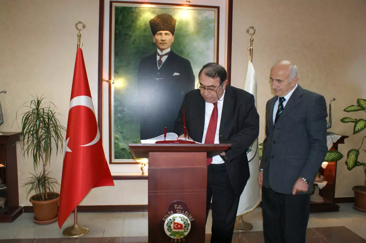 Başkonsolosu Sabah El Debbağ, Vali Odabaş\'ı Ziyaret Etti