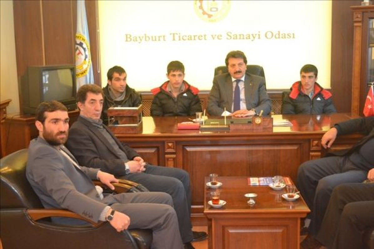 Btso\'dan Boksörlere Altın Ödülü
