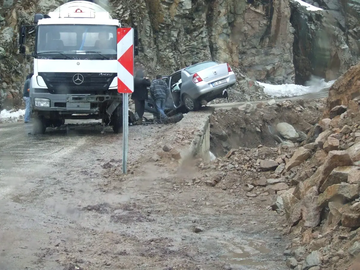 Giresun\'da Trafik Kazası: 4 Yaralı