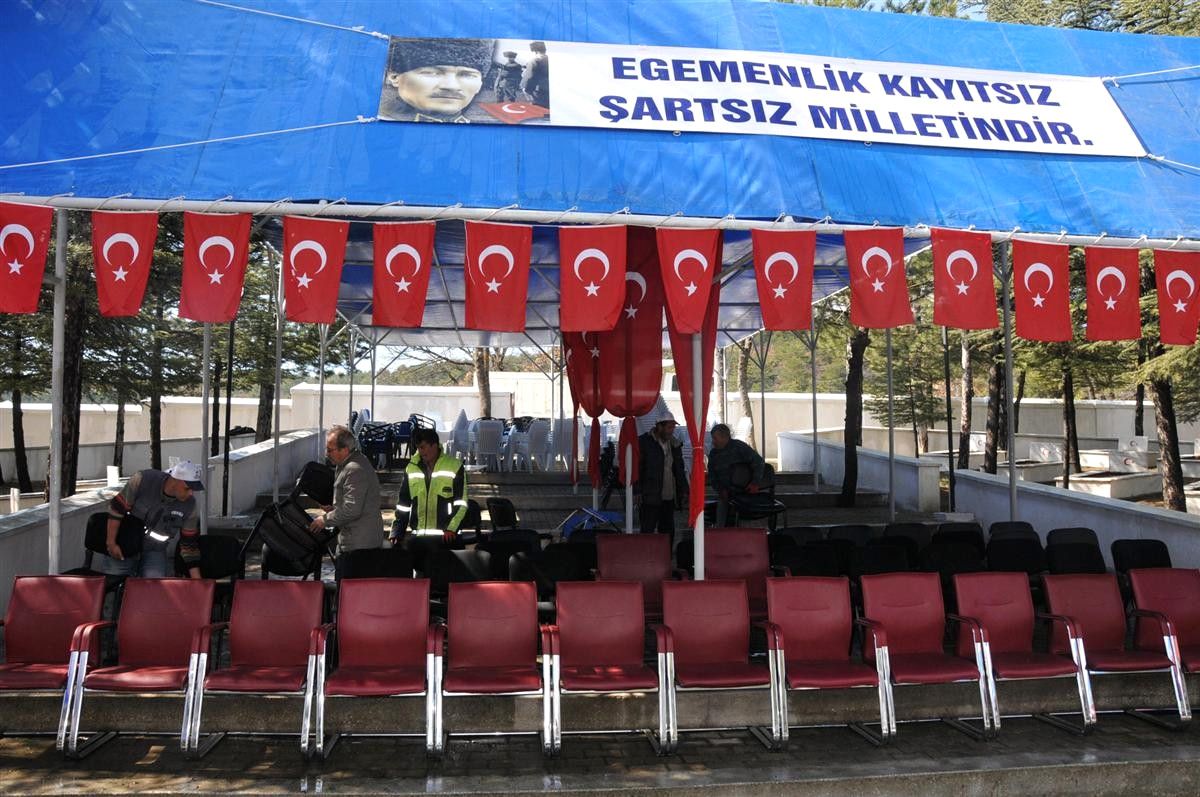 İnönü Şehitliği Törenlere Hazır