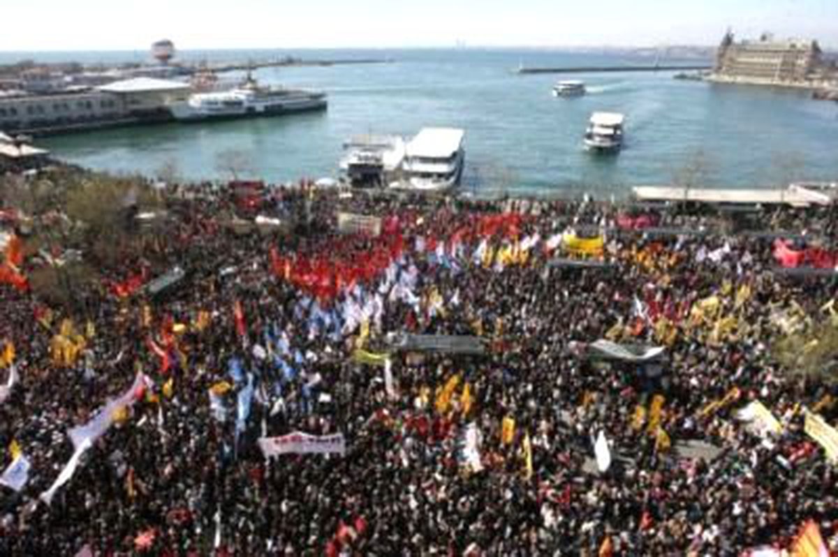 Kadıköy\'de Alevi Mitingi
