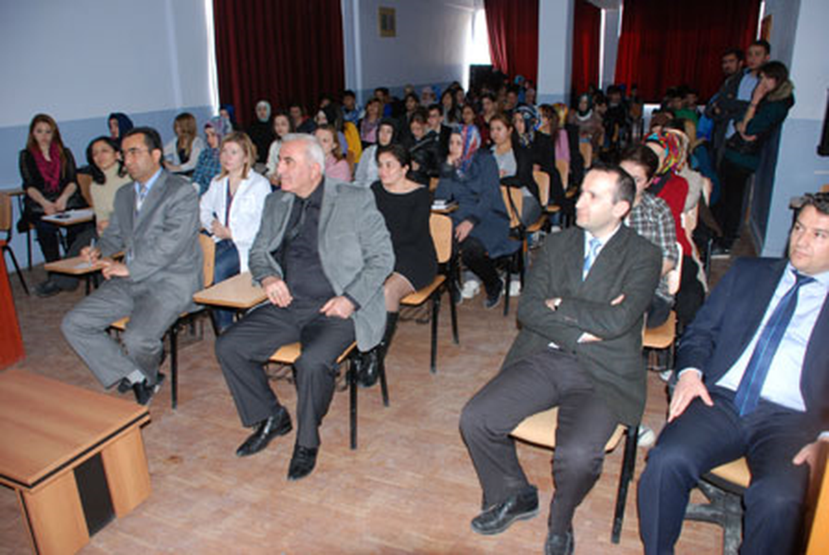 \'\'Kariyer Konferansları\'\'