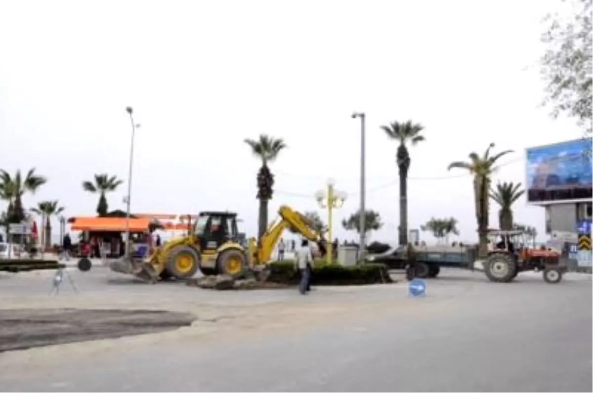 Kuşadası\'nda İnönü Bulvarı Tek Yön Oluyor