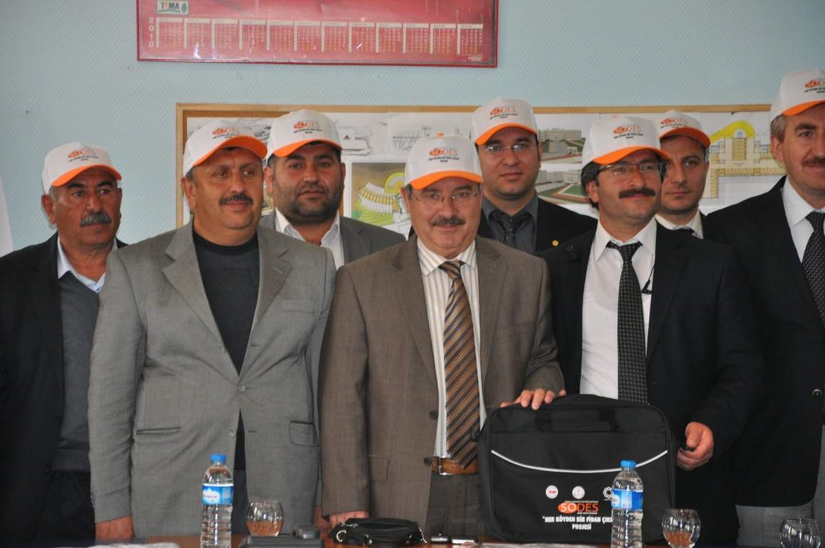 Mardin\'de \'Her Köyden Bir Fidan Çıksın\' Projesi\'
