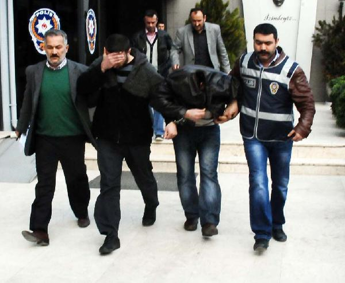 Masaj Salonunu Denetleyen \'Tecavüzcü\' Sahte Polisler Yakalandı