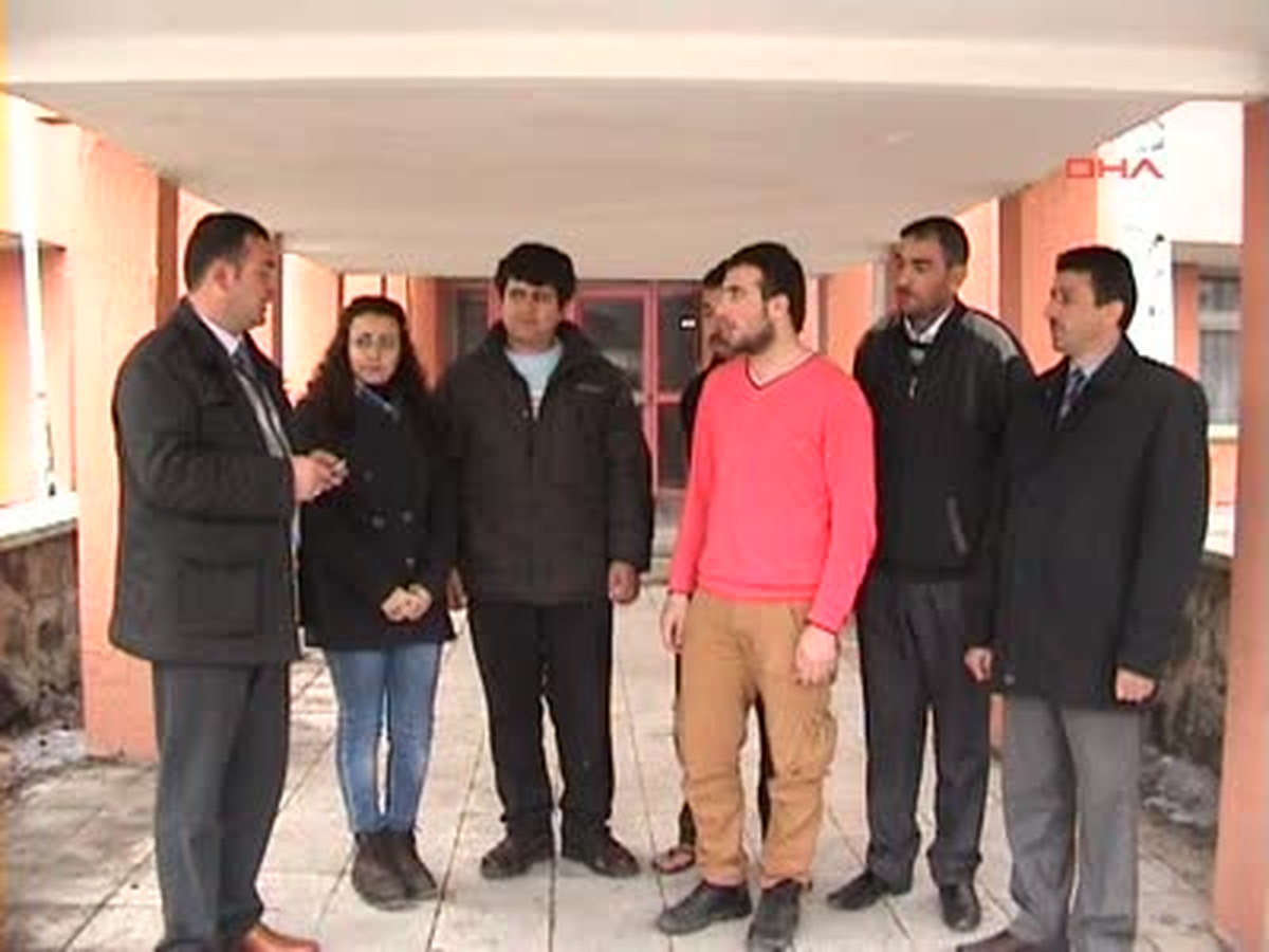 Öğrenciye \'Esnafım İndirim Kartı\'