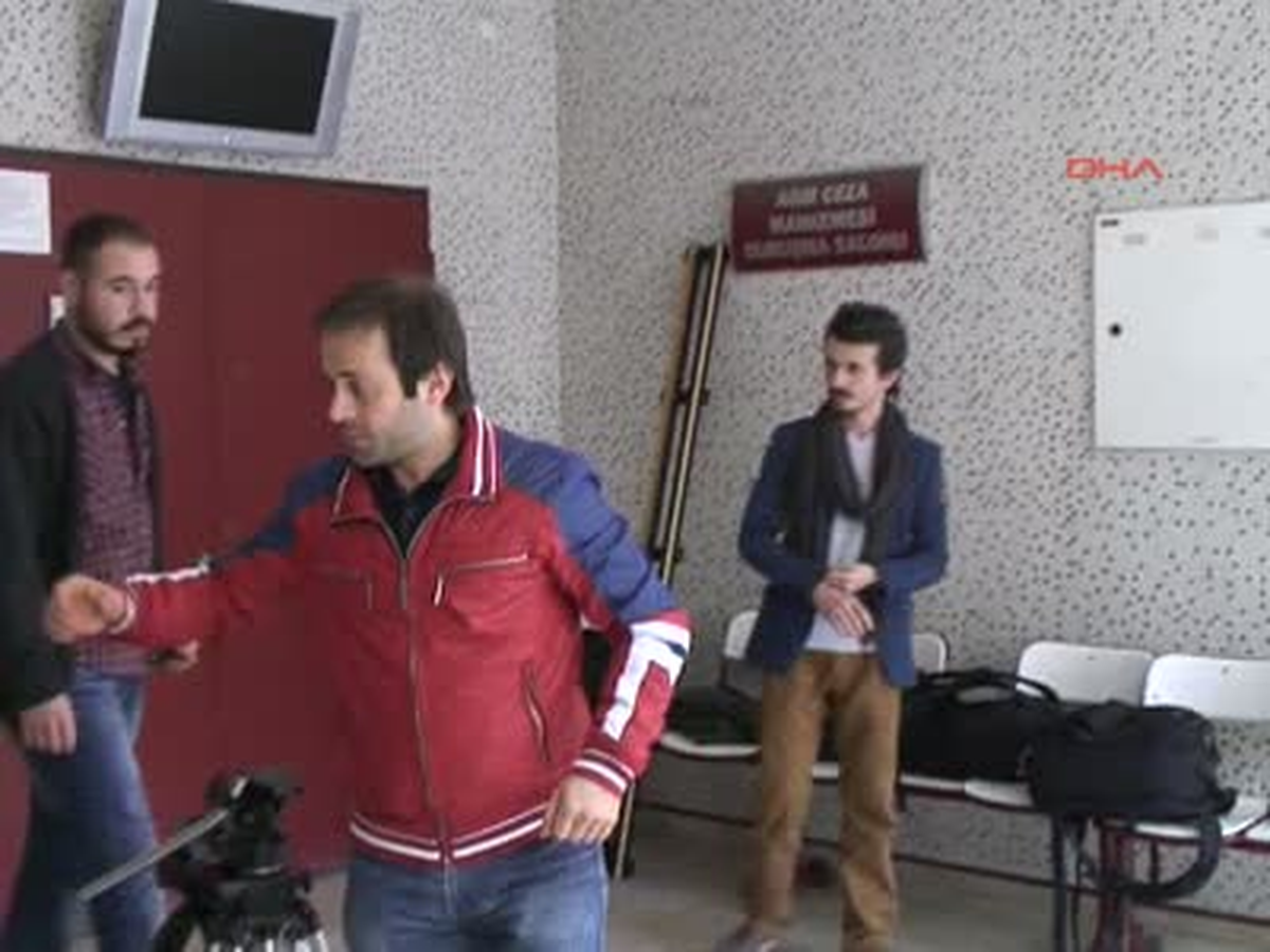 Duruşma Salonunda Film Çekildi