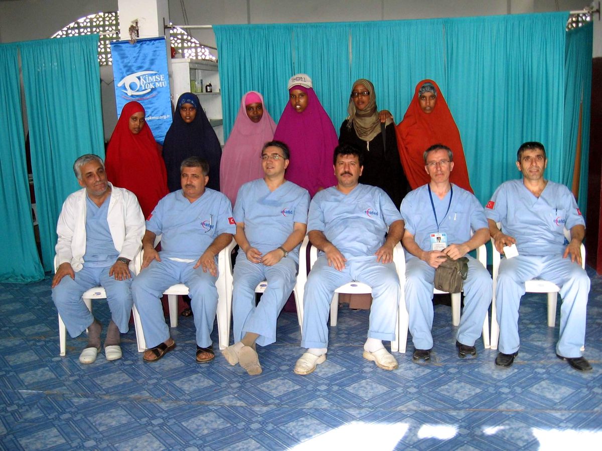 Somali\'ye Gönüllü Giden Doktorlar Balıkesir\'e Döndü