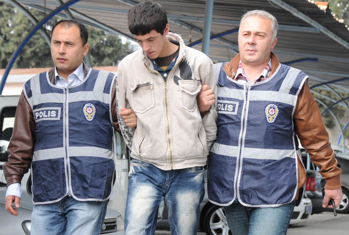 Uydu Faresi Yakalandı