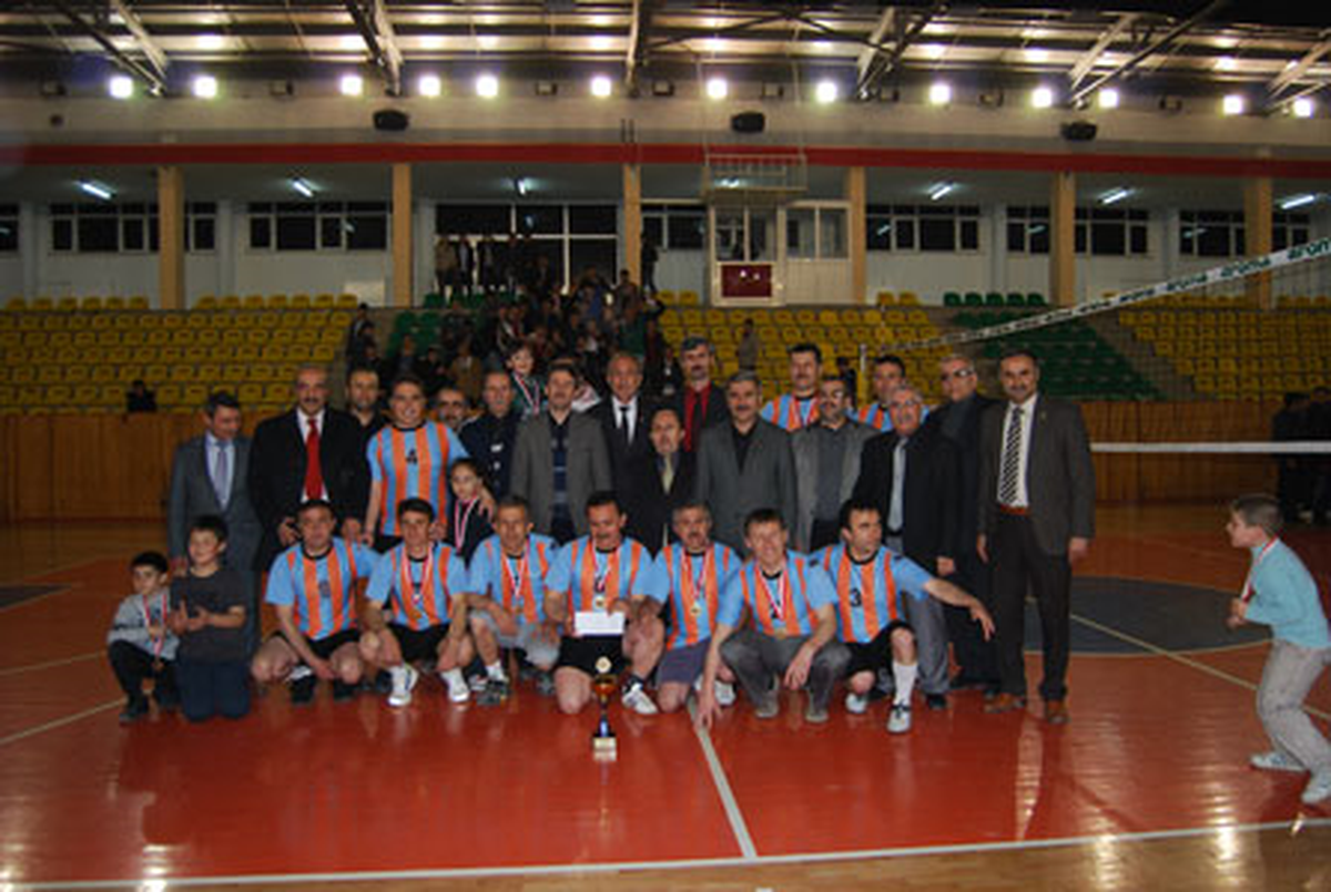 Voleybol Turnuvasında Muhteşem Final