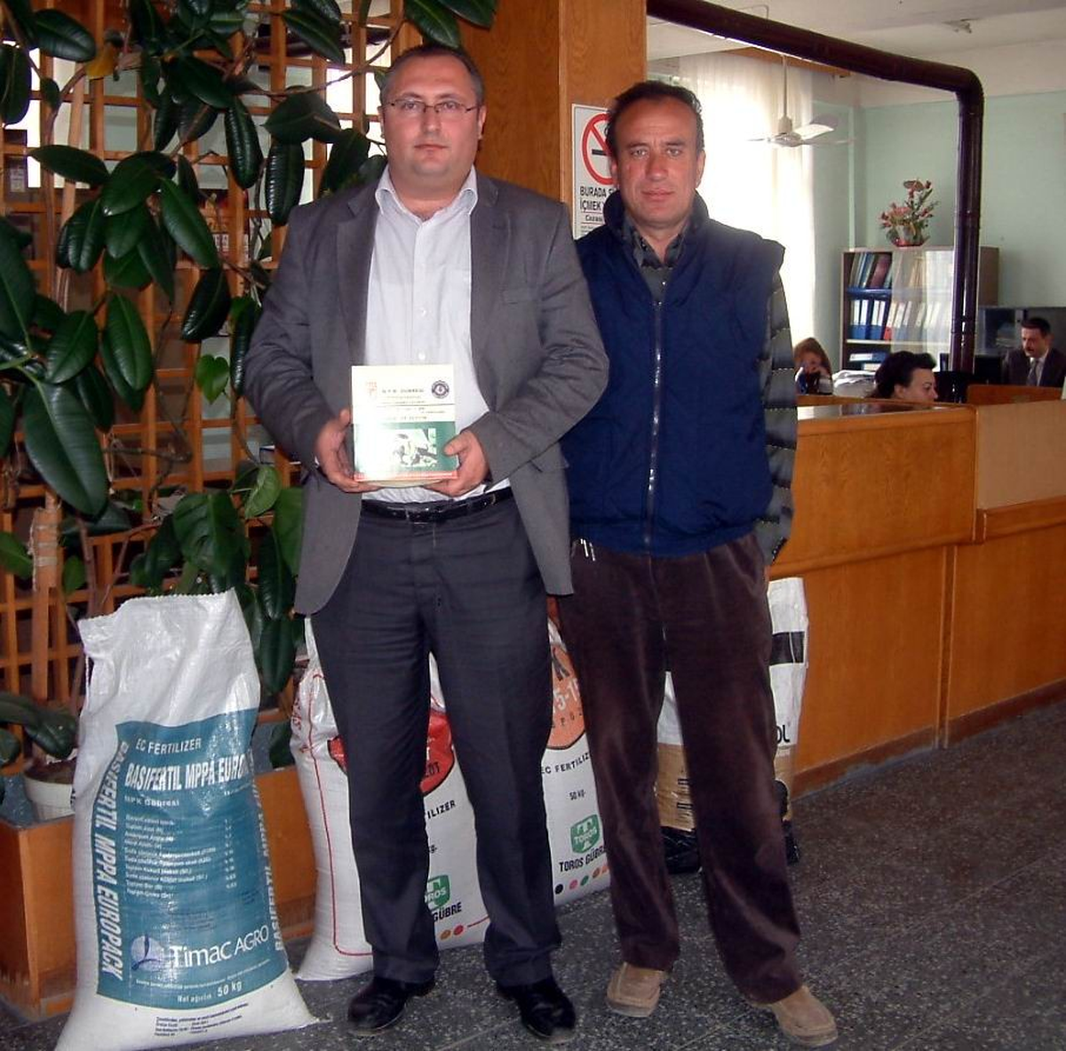Burhaniye Tariş'de Zeytin Budama Kursu