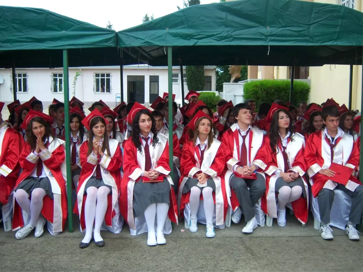 Bursa\'nın En Başarılı Anadolu Lisesi İznik\'ten