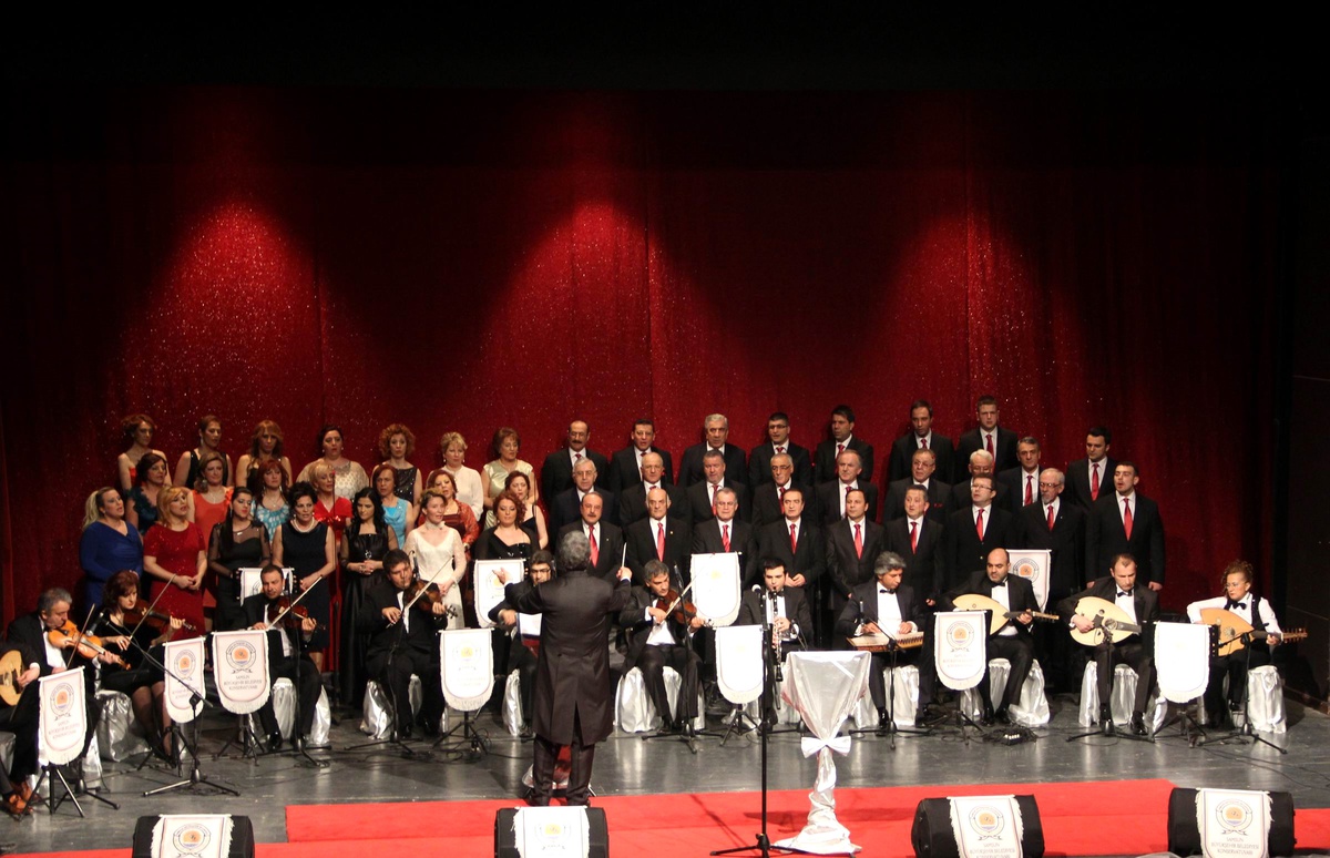 Büyükşehir Belediyesi\'nden Uşşak Faslı Konseri