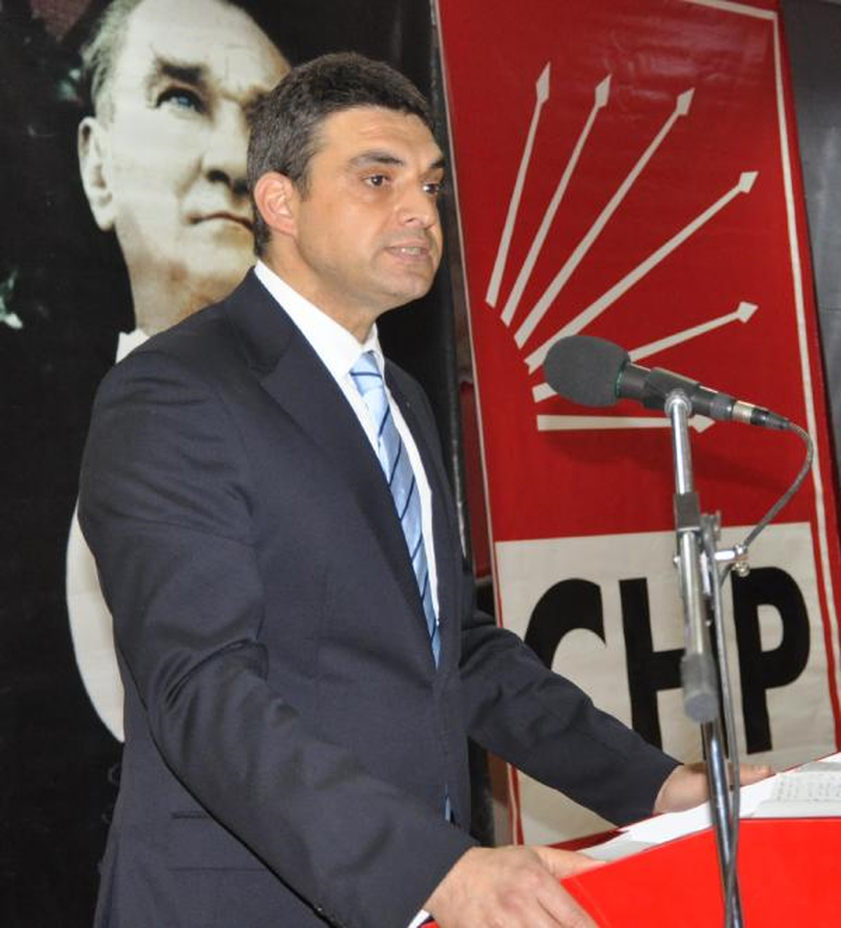 CHP'li Oran; Başbakan, Suriye Konusunda Bulanık Suya Balıklama Atladı