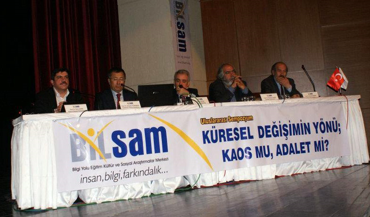 'Küreselleşen Değişimin Yönü, Kaos mu Adalet mi ' Sempozyumu Sona Erdi