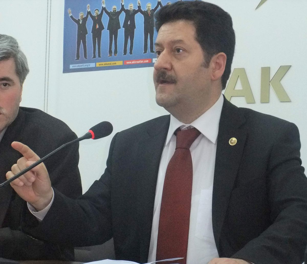 Kütahya'ya 2 Bin 500 Kişilik Yeni Bir Kapalı Spor Salonu Daha Yapılıyor