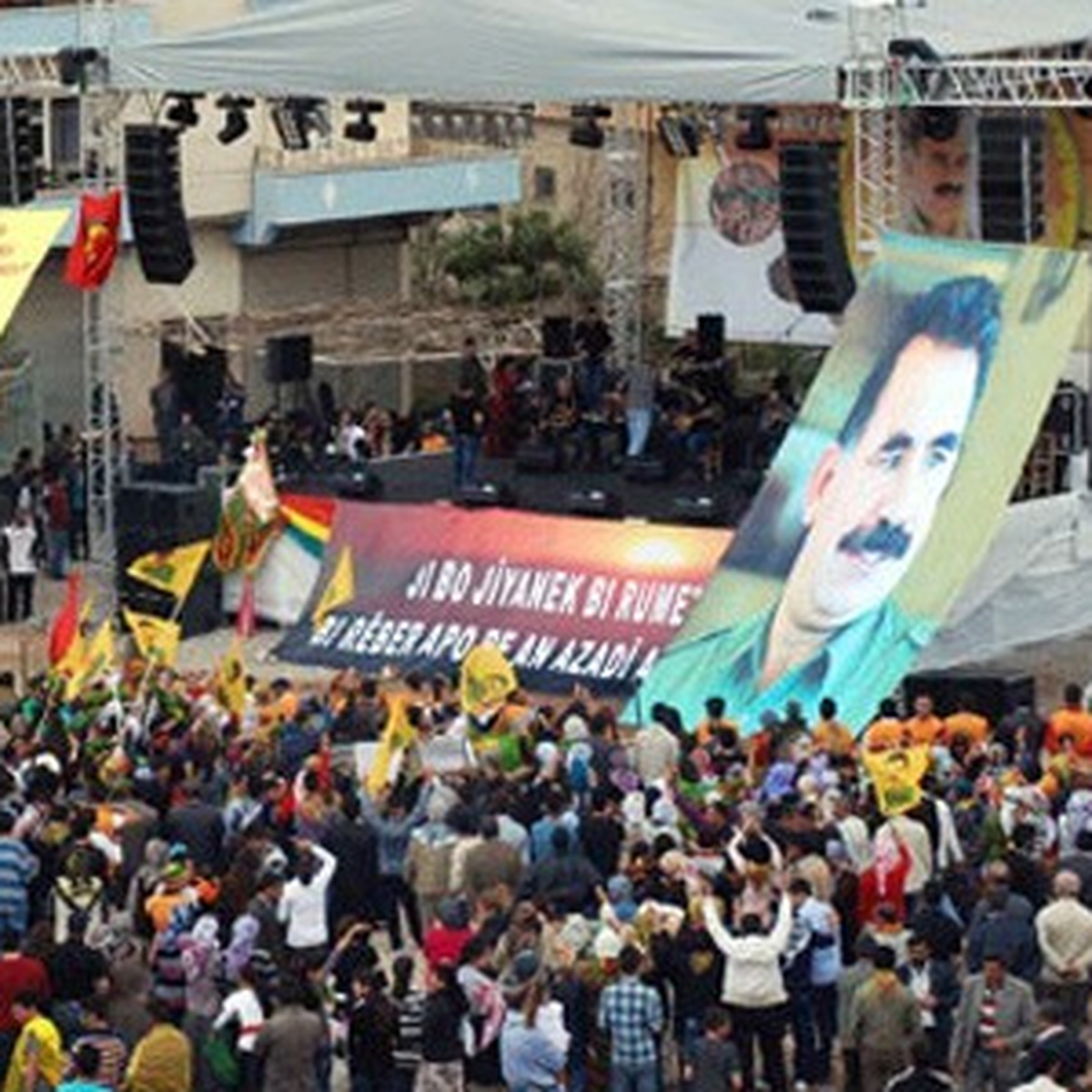 Öcalan\'ın Doğum Gününe Yasak