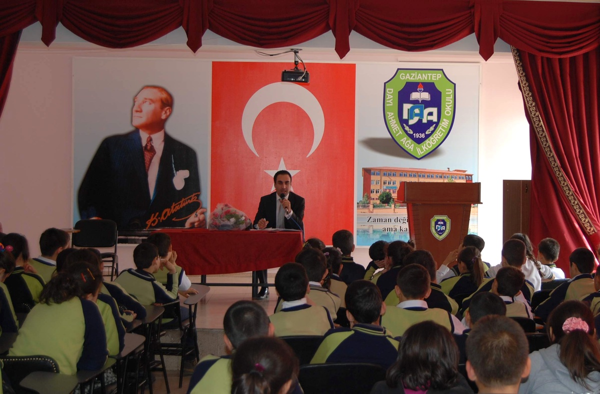 Okullarda Medya Okur Yazarlığı Seminerleri Düzenlendi