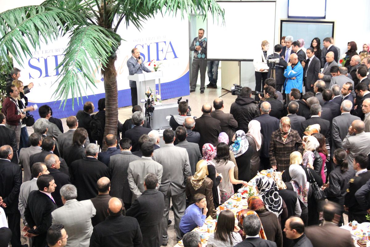 Özel Erzurum Şifa Hastanesi, 8. Kuruluş Yıldönümünü Kutladı