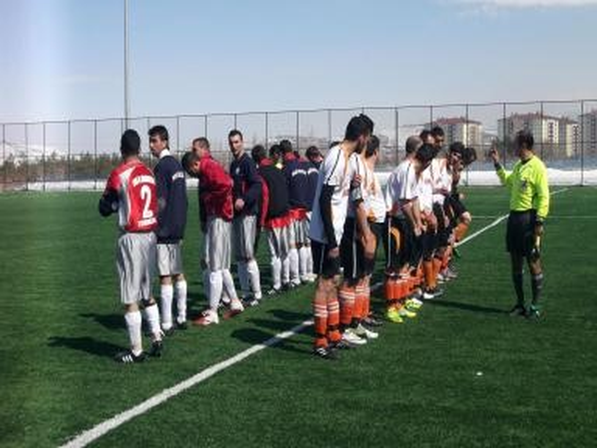 Pasinlerspor Ilıca İdman Ocağıspor\'a 21 Mağlup Oldu