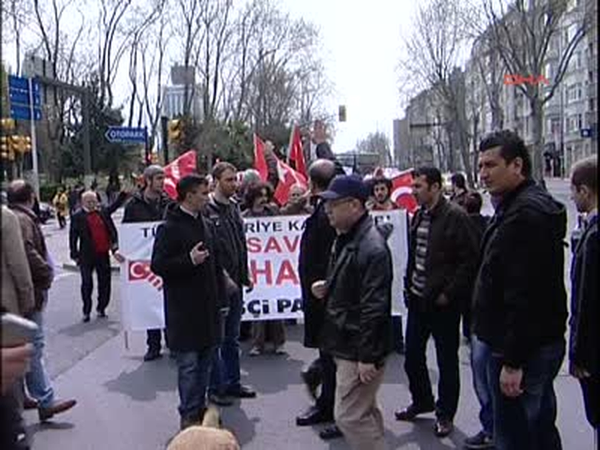\'Suriyenin Dostları Konferansı\' Protesto Edildi