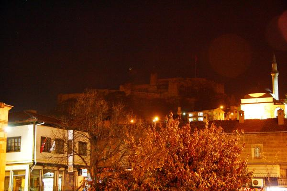 Tarihi Kastamonu Kalesi de 1 Saat Karanlıkta Kaldı