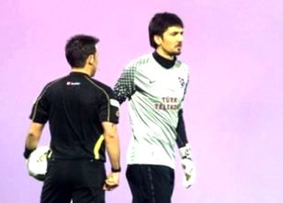 Trabzonspor\'a Ceza Yolda!