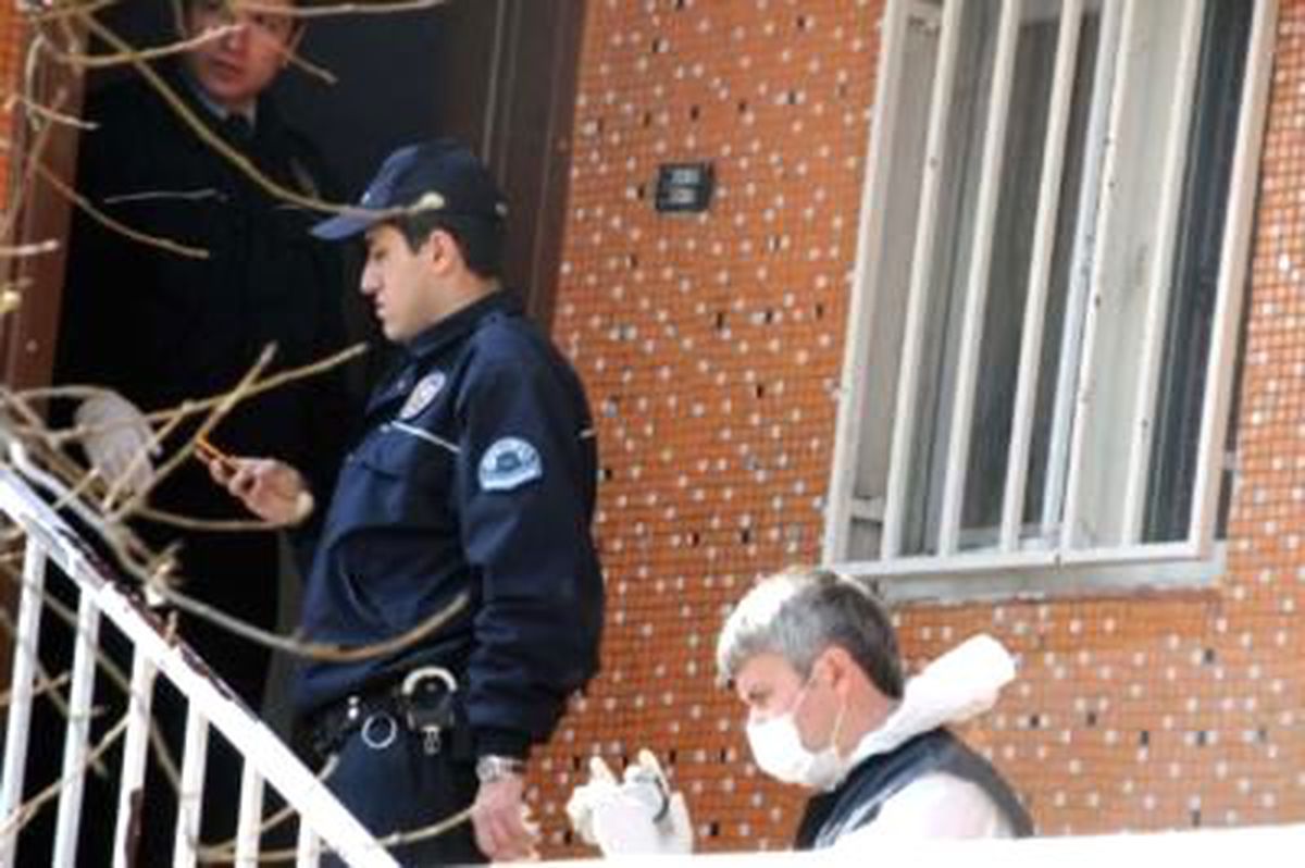 Villada Cinnet: 2 Ölü