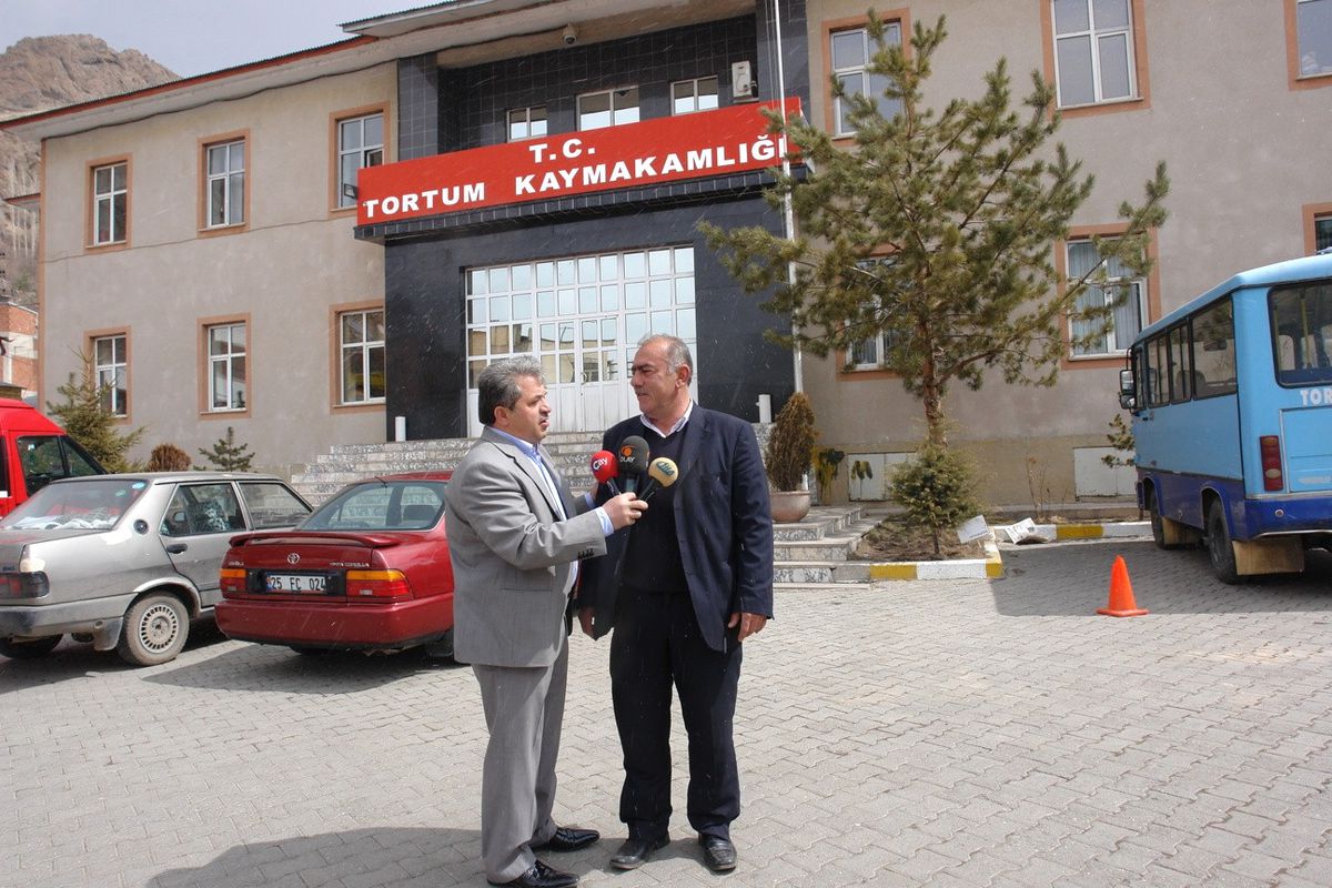 10 Senedir Kapalı Olan Tortum ve Uzundere Esnaf Kefalet Kooperatifi Yeniden Açıldı