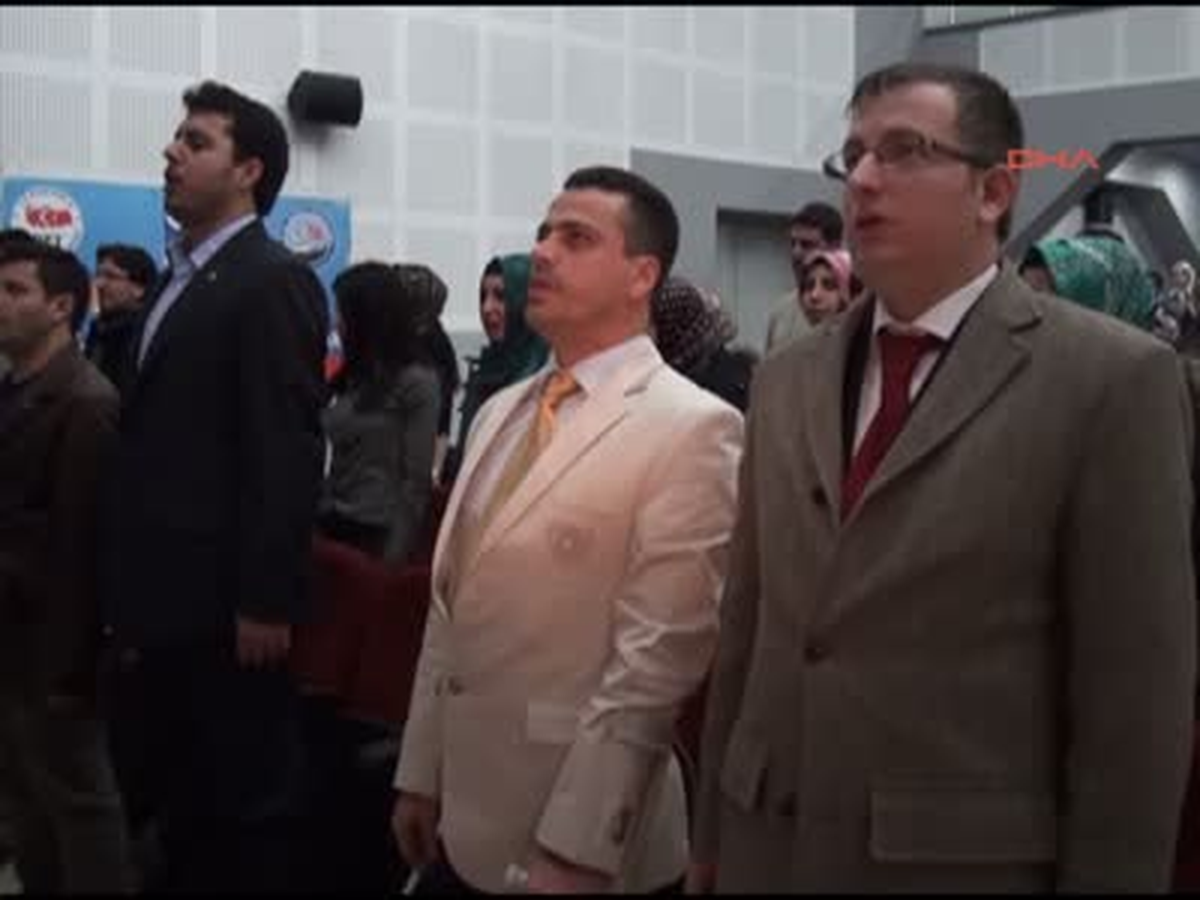 İl İl Dolaşıp Aşkı Anlatıyor
