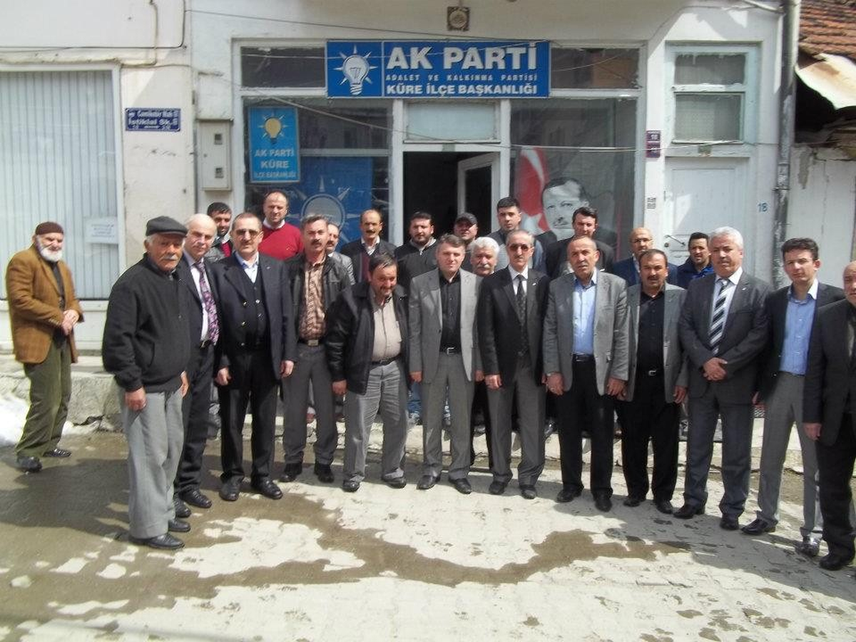 AK Parti\'den Küre Ziyareti