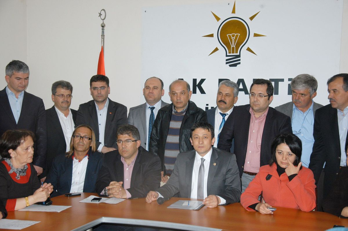AK Parti Muğla İl Kongresi Ertelendi