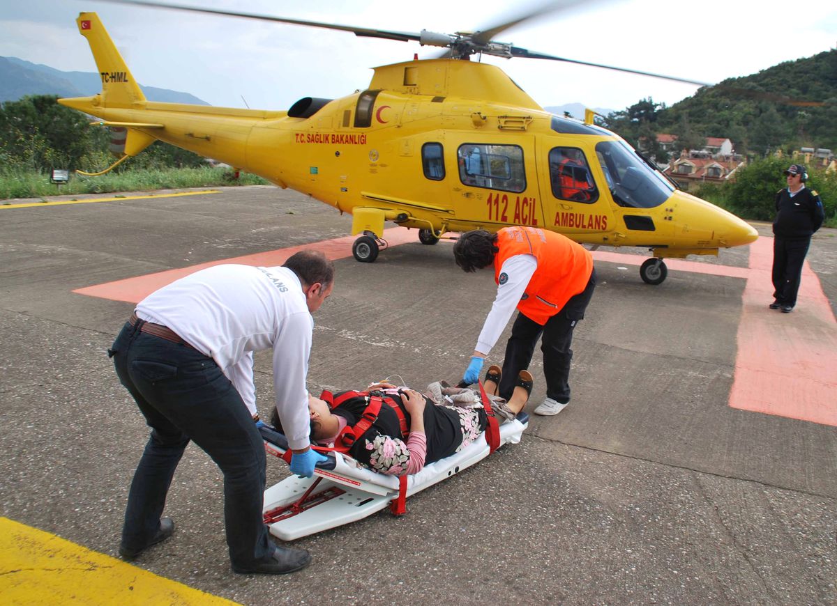Ambulans Helikopter Anne Karnındaki Yalın İçin Seferber Oldu