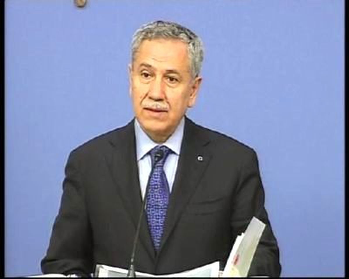 Arınç: Bakanlar Kurulu 12 Eylül Davasına Müdahil Olma Kararı Aldı