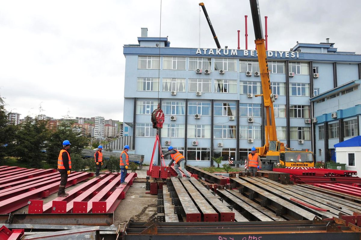 Atakum Belediye Binası Yükseliyor