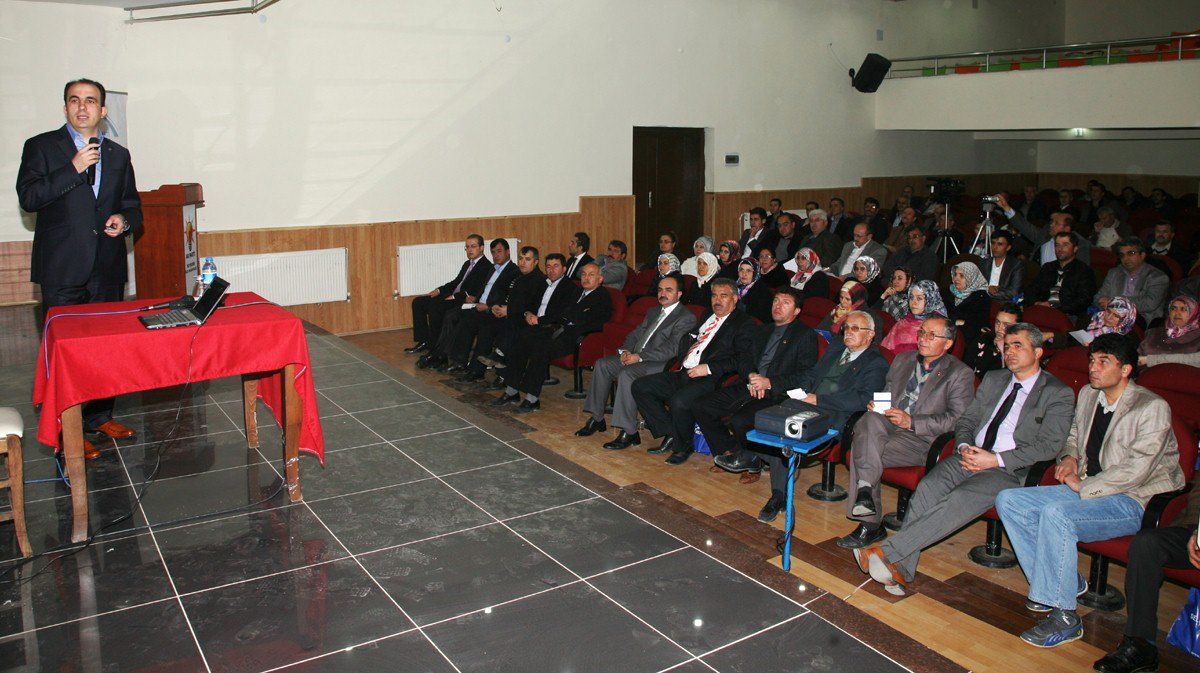 Başkan Altay\'dan Siyaset Dersi