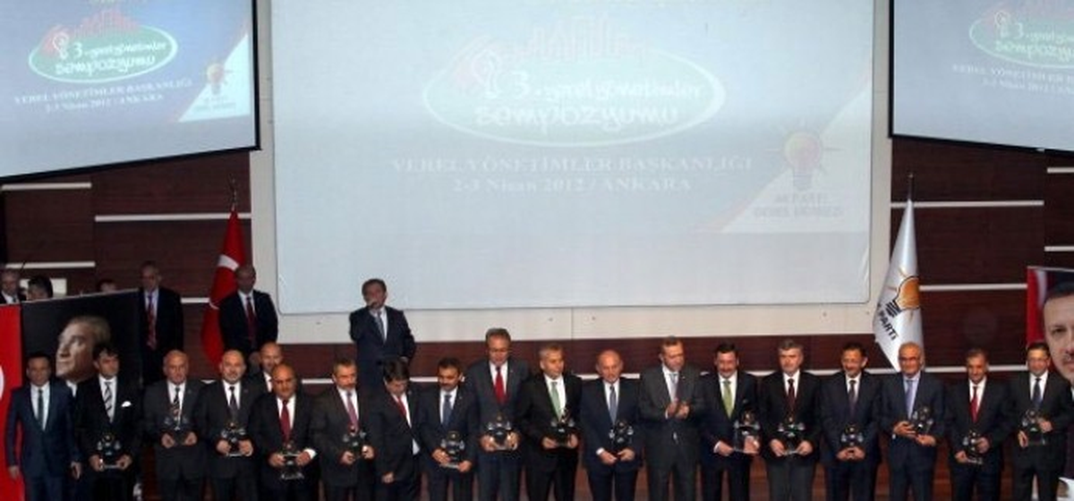 Başkan Özhaseki\'ye Jüri Özel Ödülü Verildi