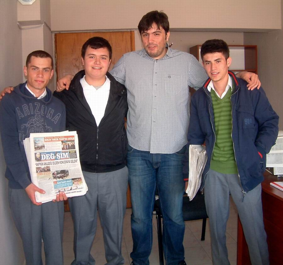 Burhaniye\'de Körfezde Değişim Gazetesi Yayın Hayatına Başladı